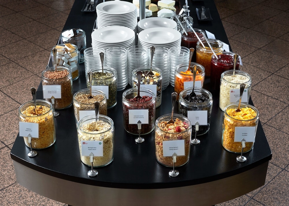 뷔페 아침 식사