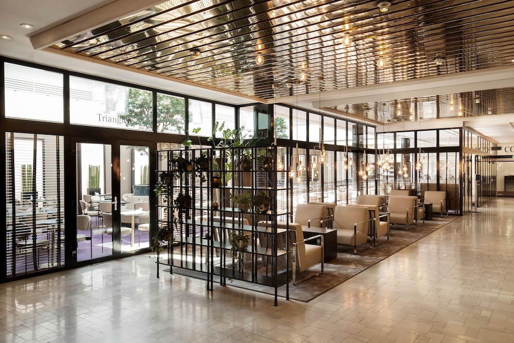 로비 좌석 공간