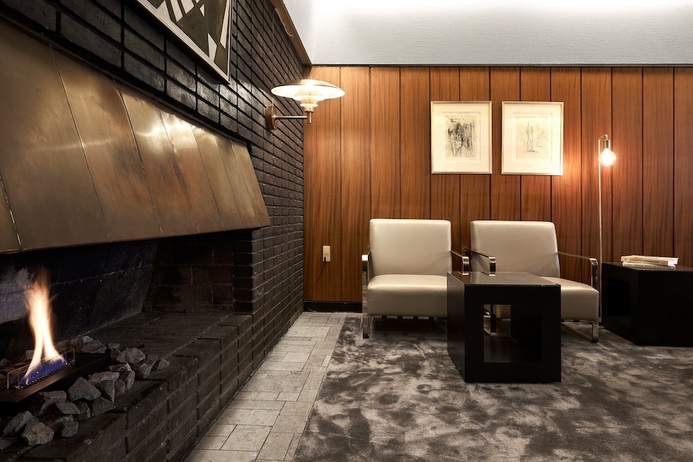 로비 좌석 공간