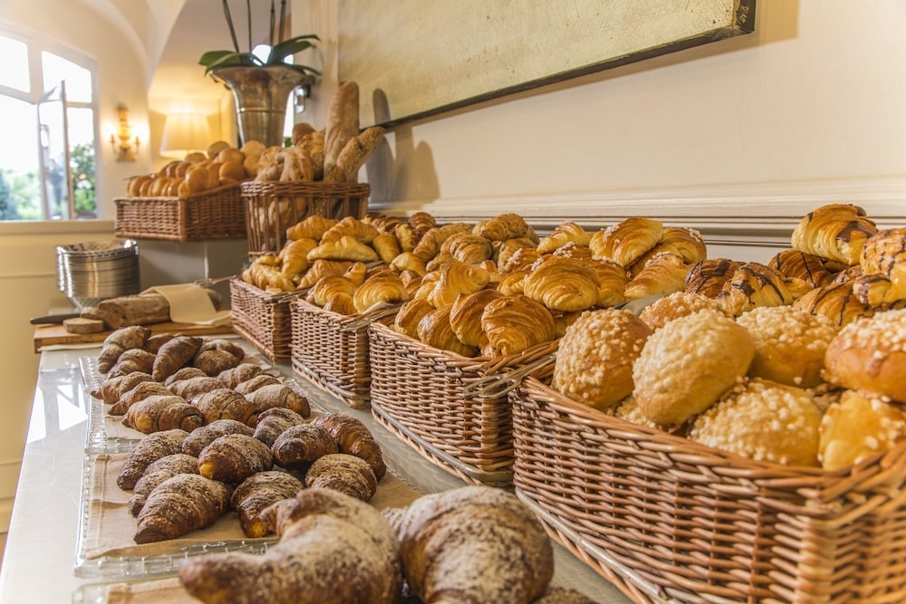 뷔페 아침 식사