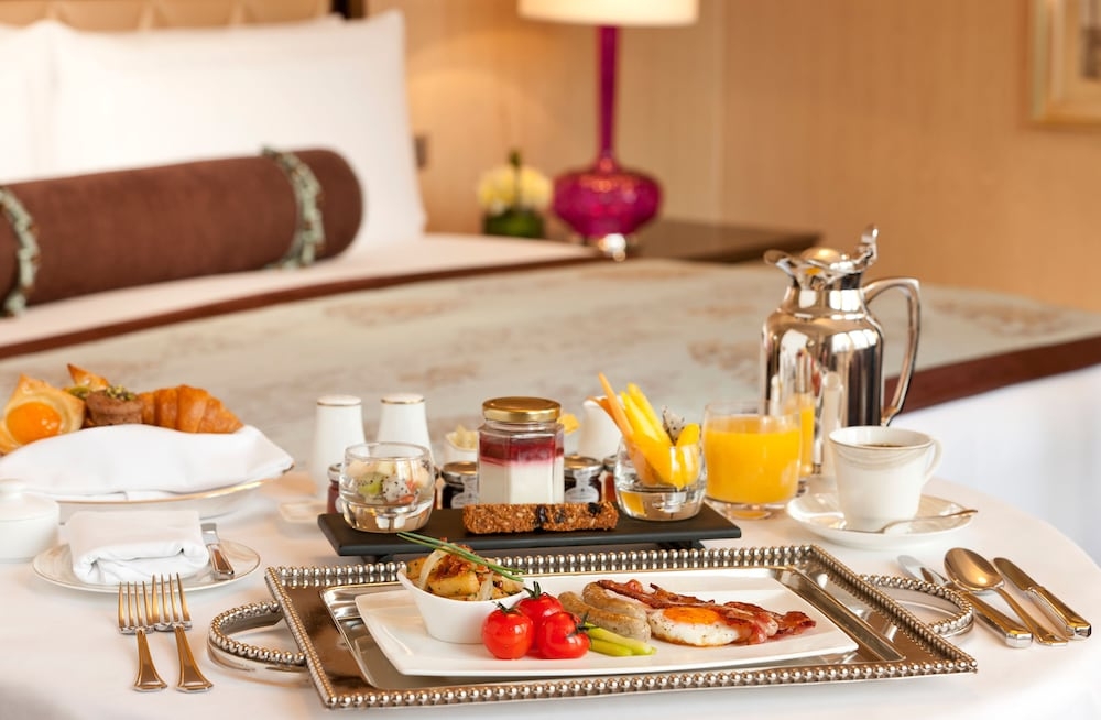 룸서비스 - 식사