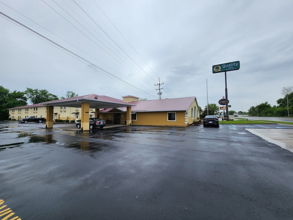 숙박 시설 정면