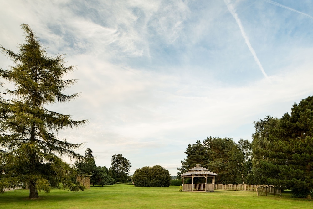 숙박 시설 구내