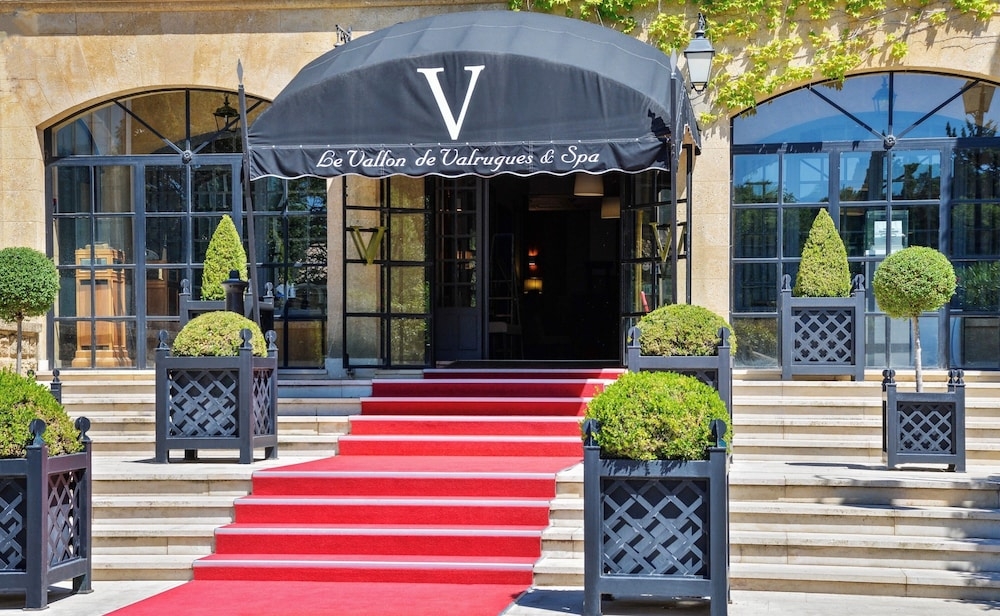 숙박 시설 정면