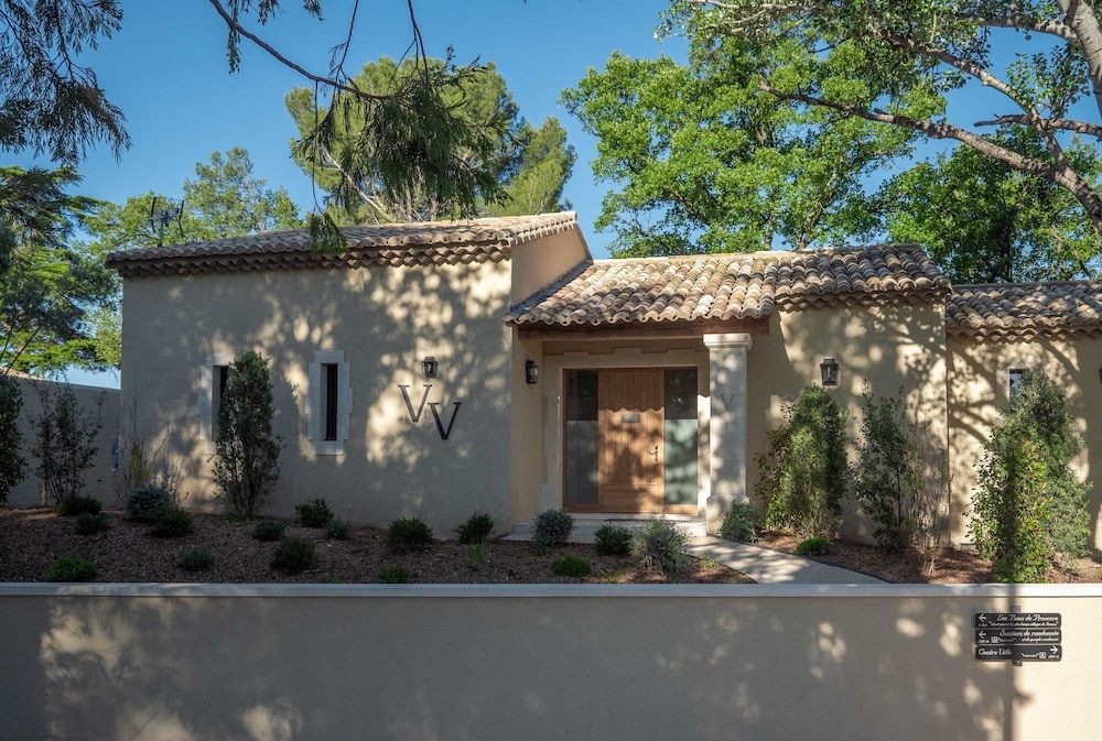 숙박 시설 정면