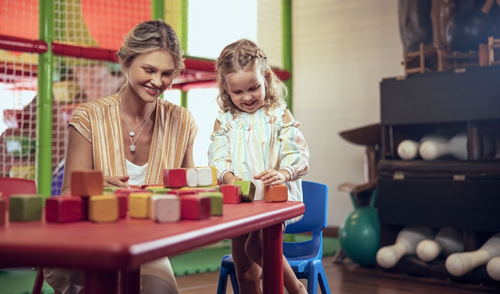 어린이 놀이 공간 - 실내