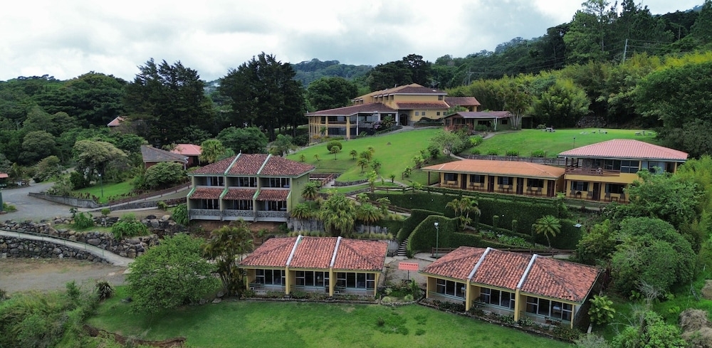 숙박 시설 정면