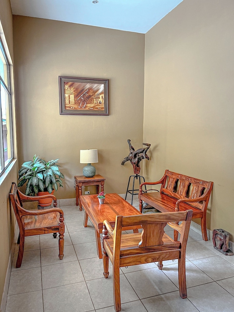 로비 좌석 공간