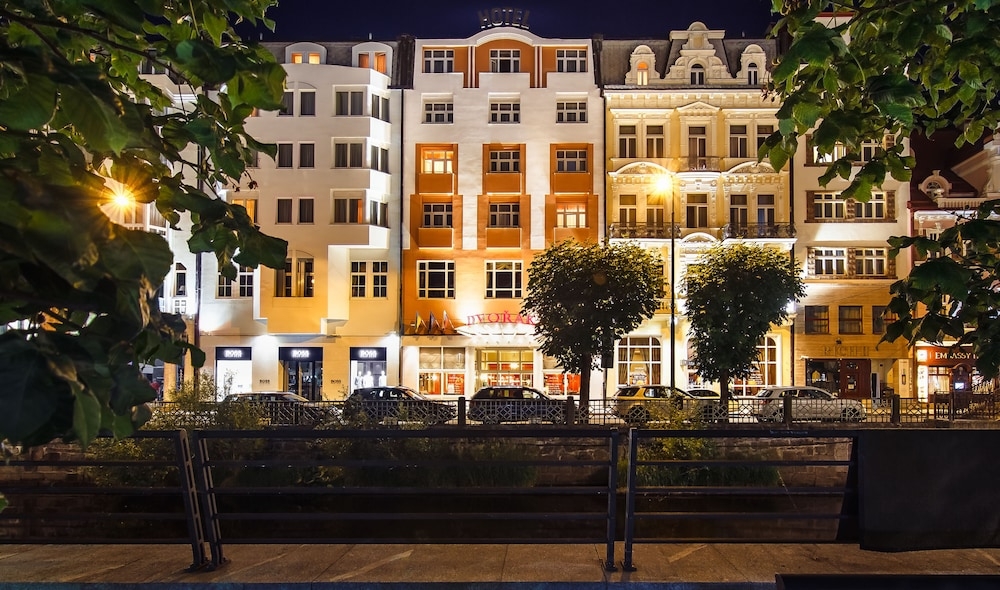 숙박 시설 정면