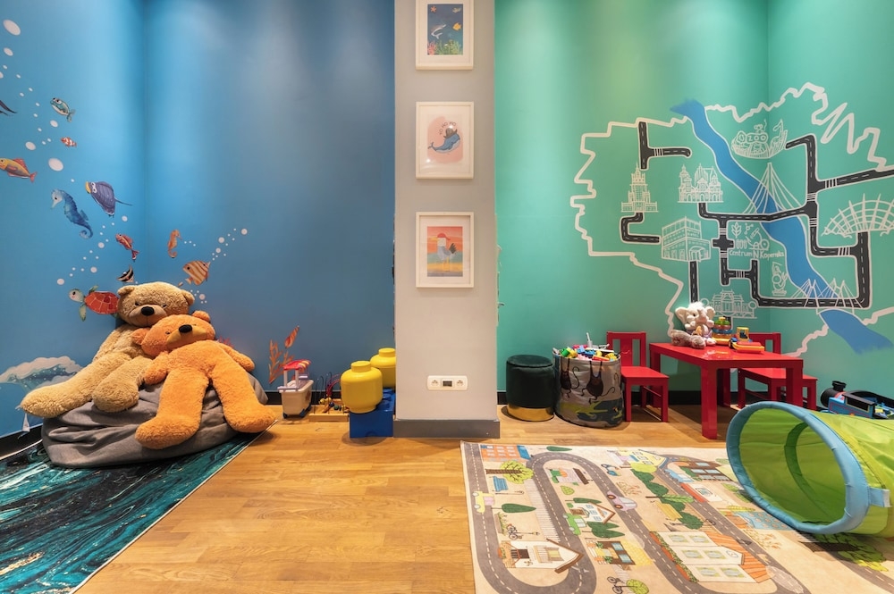 어린이 놀이 공간 - 실내