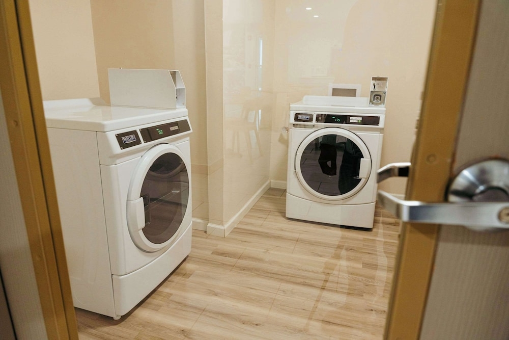 숙박 시설 내 편의 시설/서비스