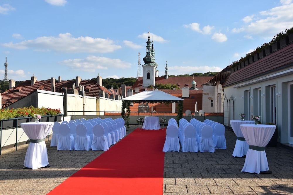 야외 결혼식 공간