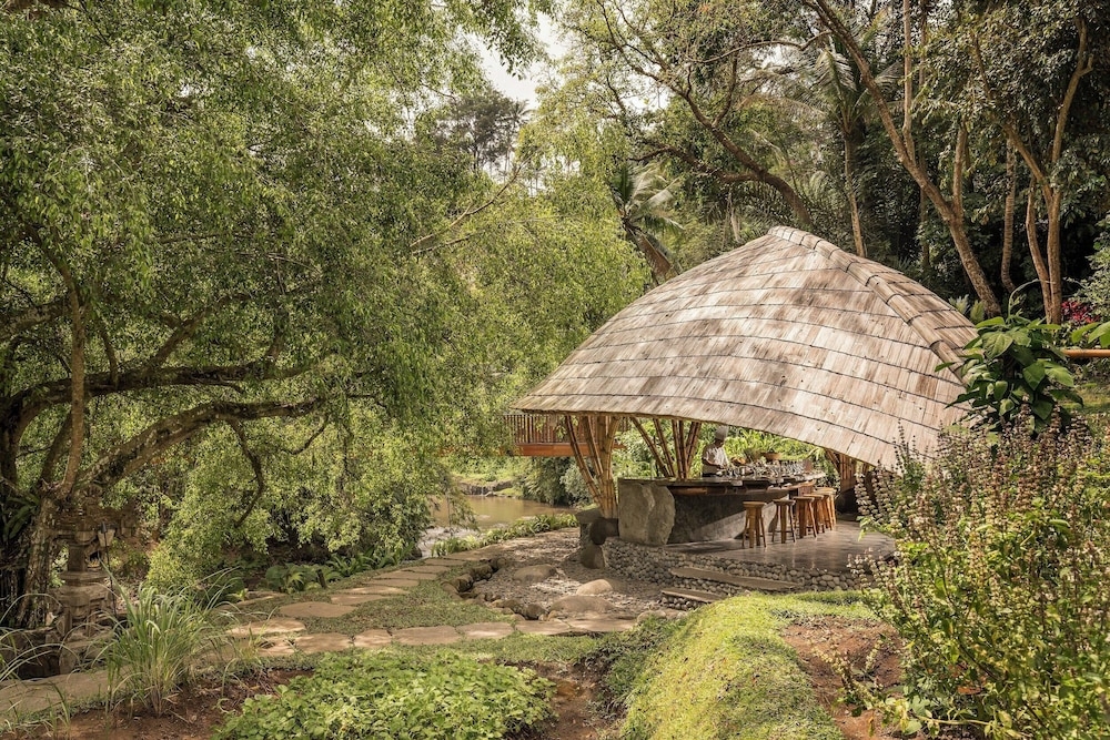 숙박 시설 내 편의 시설/서비스