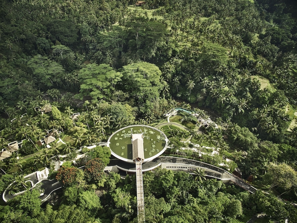 숙박 시설 정면