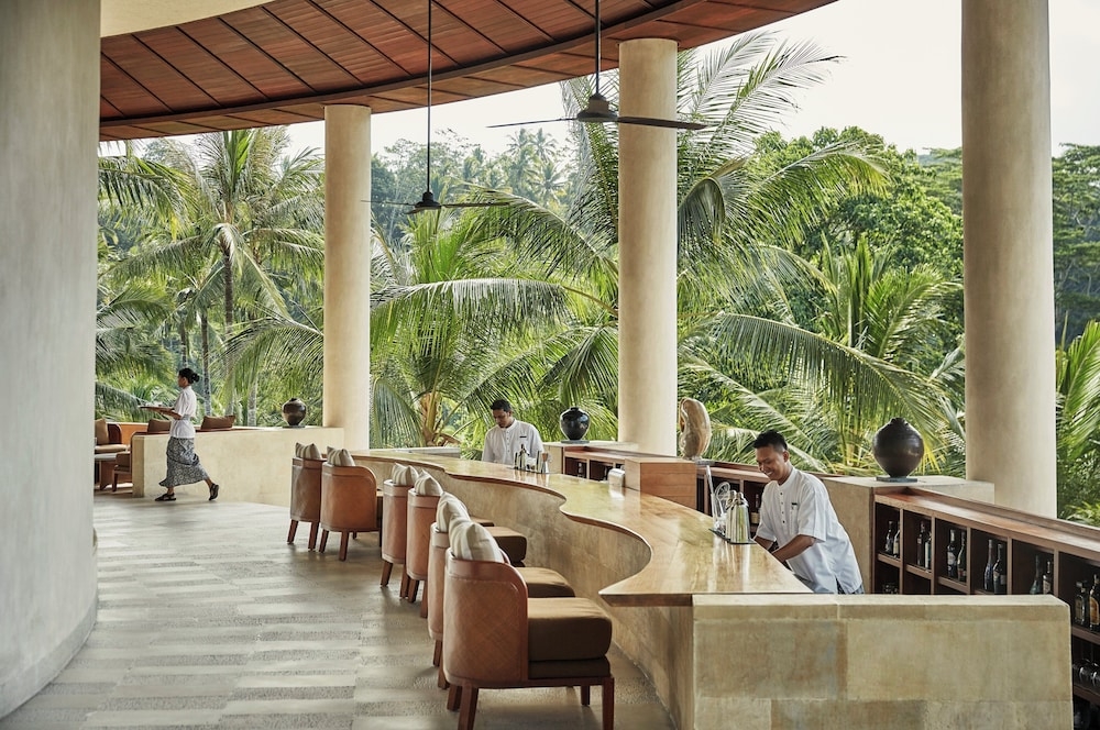 바(숙박 시설 내)