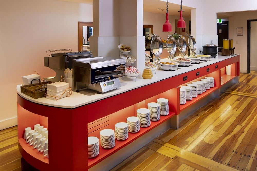 뷔페 아침 식사