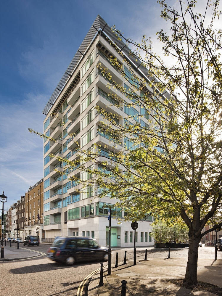 숙박 시설 정면