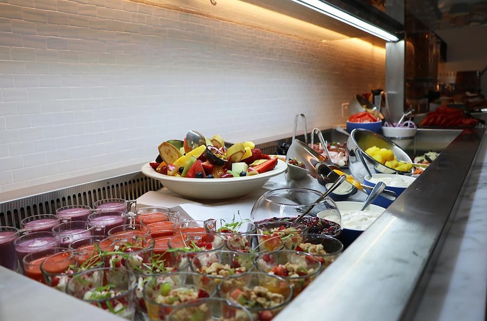 뷔페 아침 식사