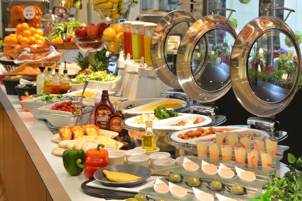 뷔페 아침 식사