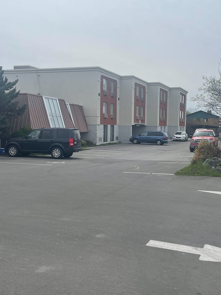 숙박 시설 정면