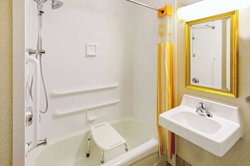 장애인 지원 욕실