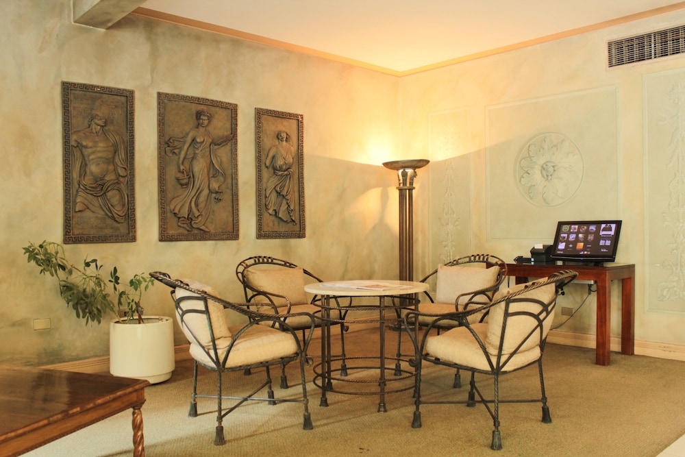 로비 좌석 공간