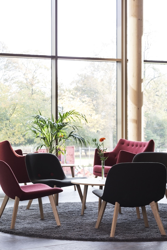 로비 좌석 공간