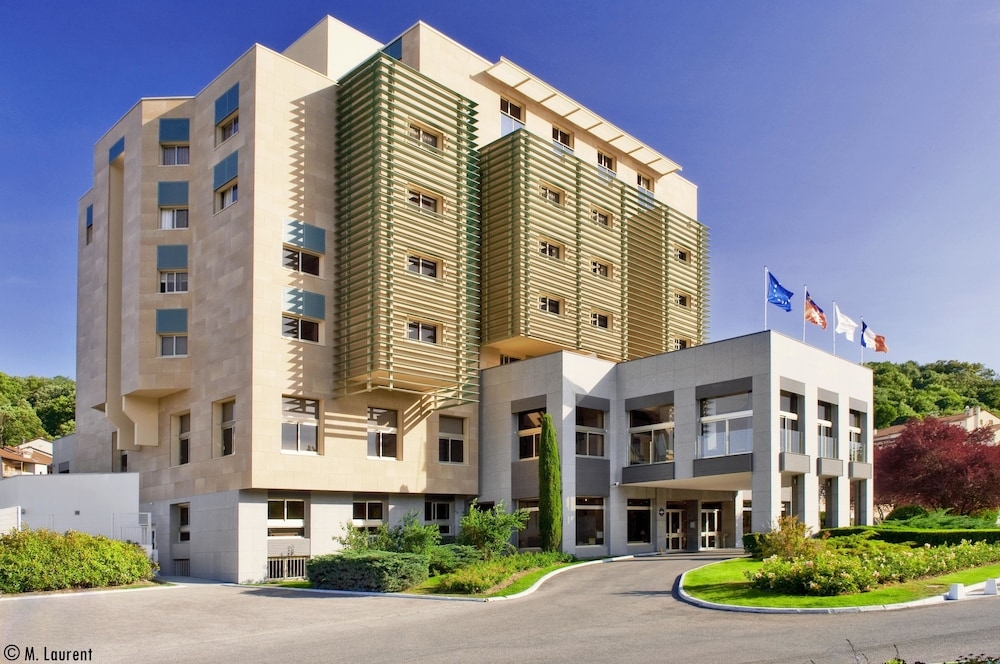 숙박 시설 입구