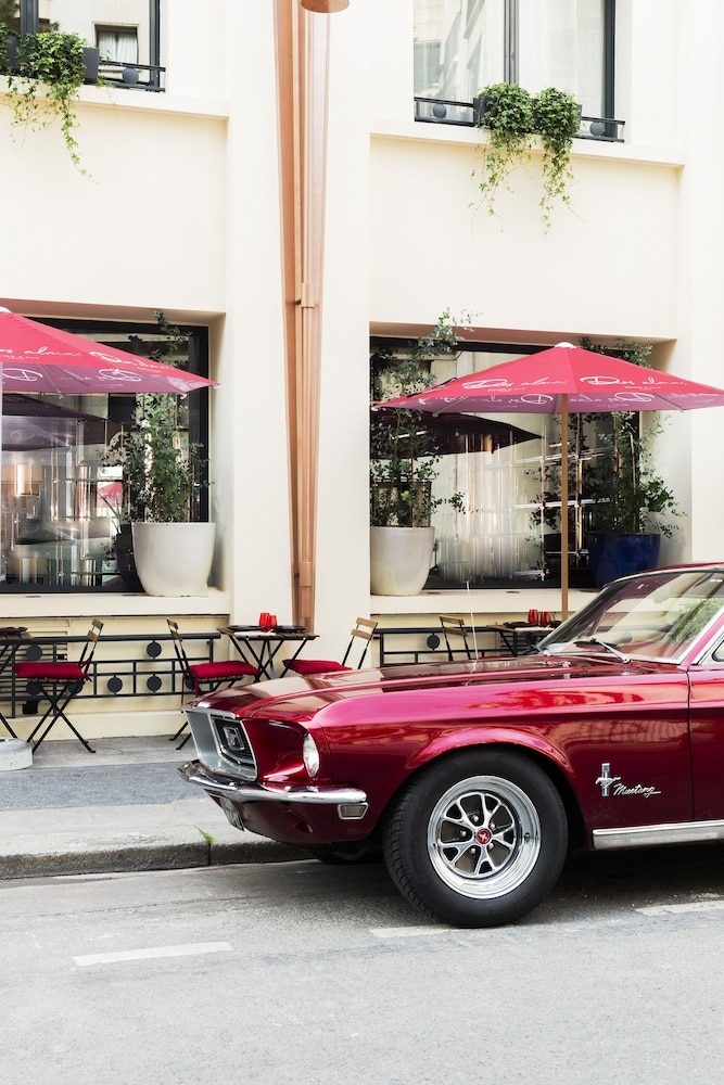 숙박 시설 정면