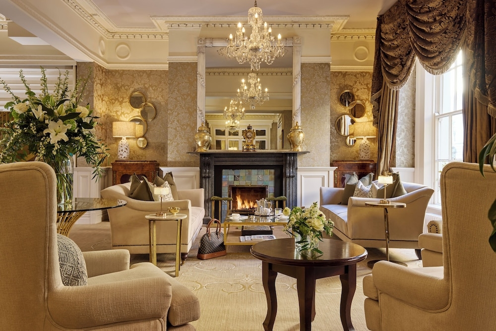 로비 좌석 공간