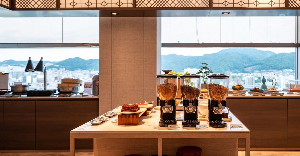 뷔페 아침 식사