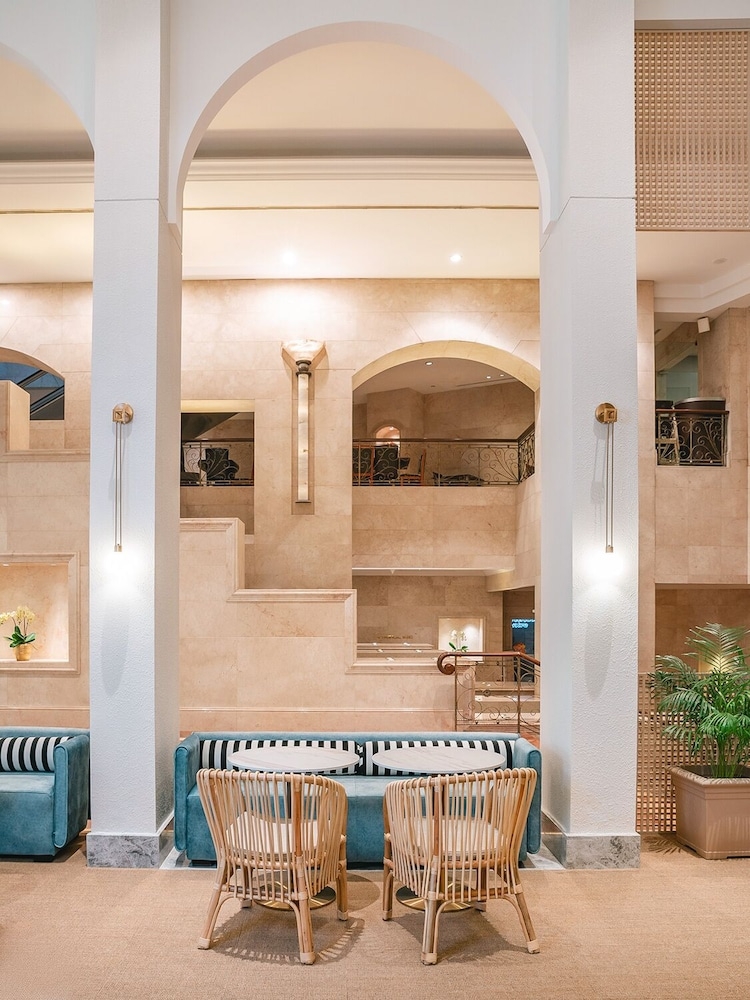 로비 좌석 공간