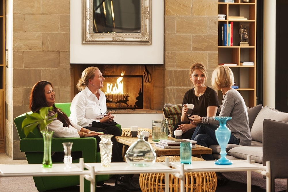 로비 좌석 공간