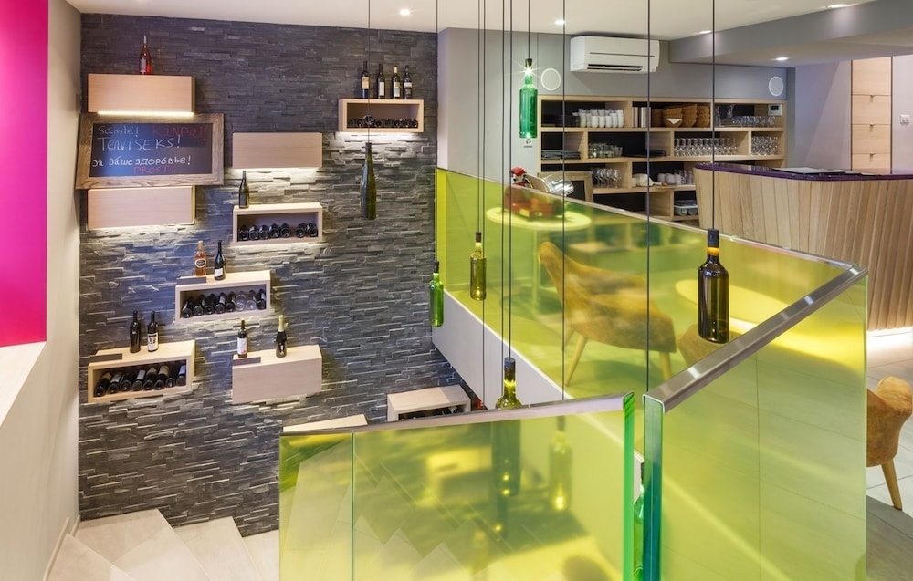 바(숙박 시설 내)