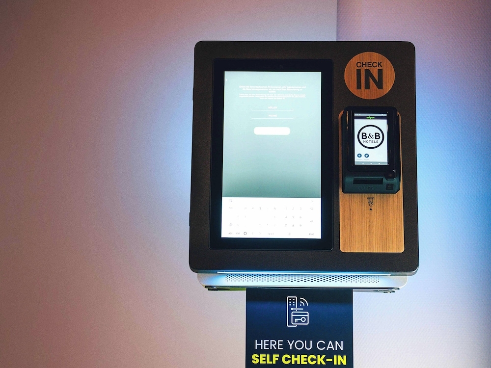 체크인/체크아웃 키오스크