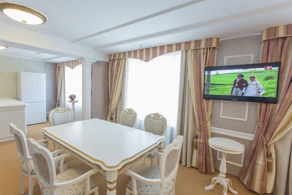 객실 내 식사 공간