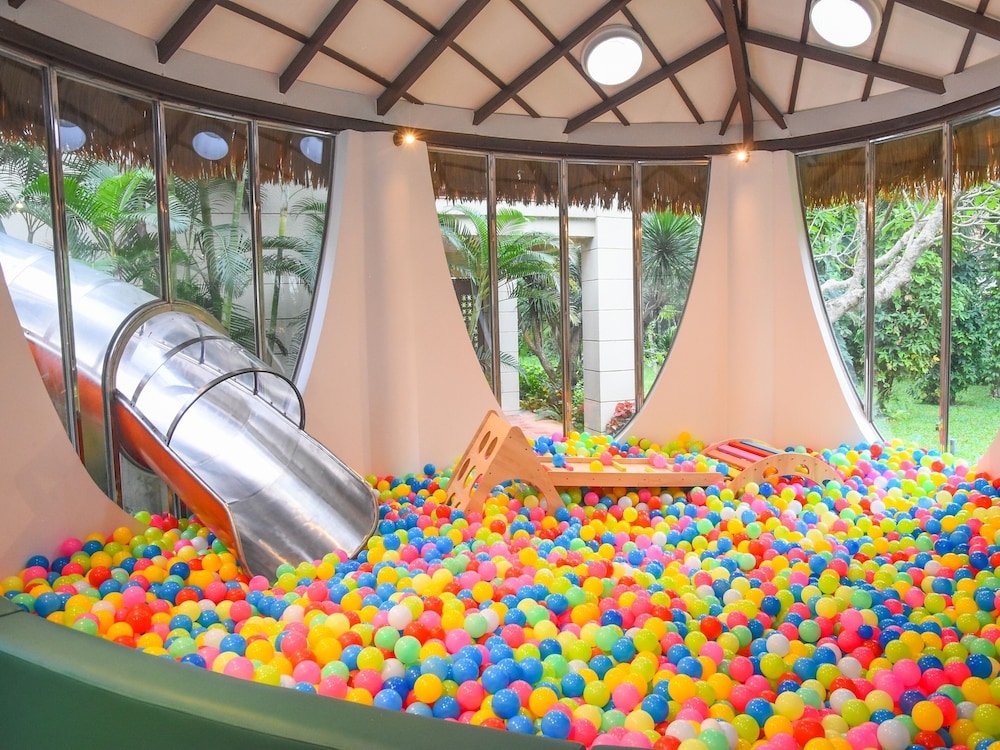 어린이 놀이 공간 - 실내