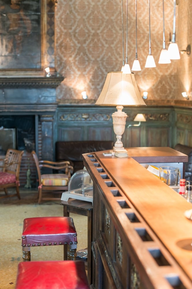 바(숙박 시설 내)