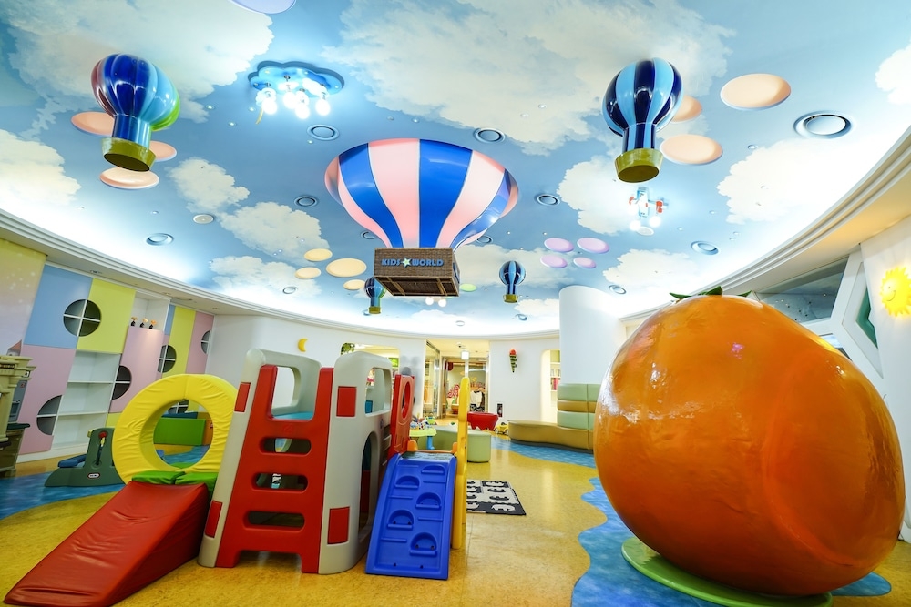 어린이 놀이 공간 - 실내