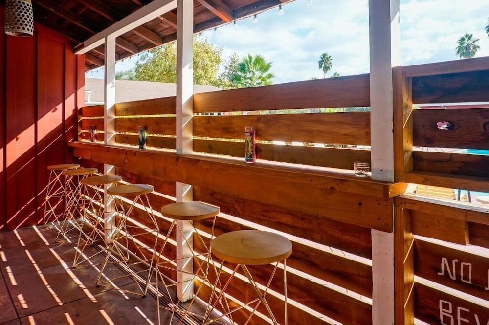 숙박 시설 구내