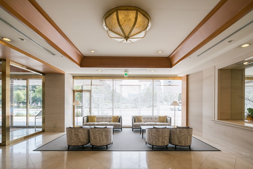 로비 좌석 공간