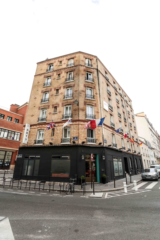 숙박 시설 정면