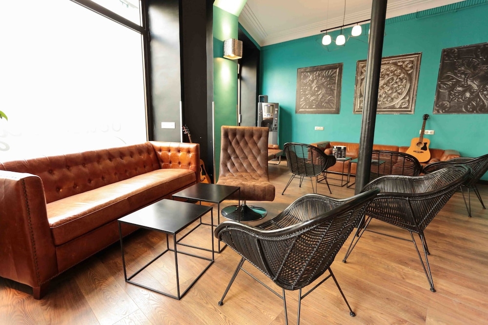 로비 좌석 공간