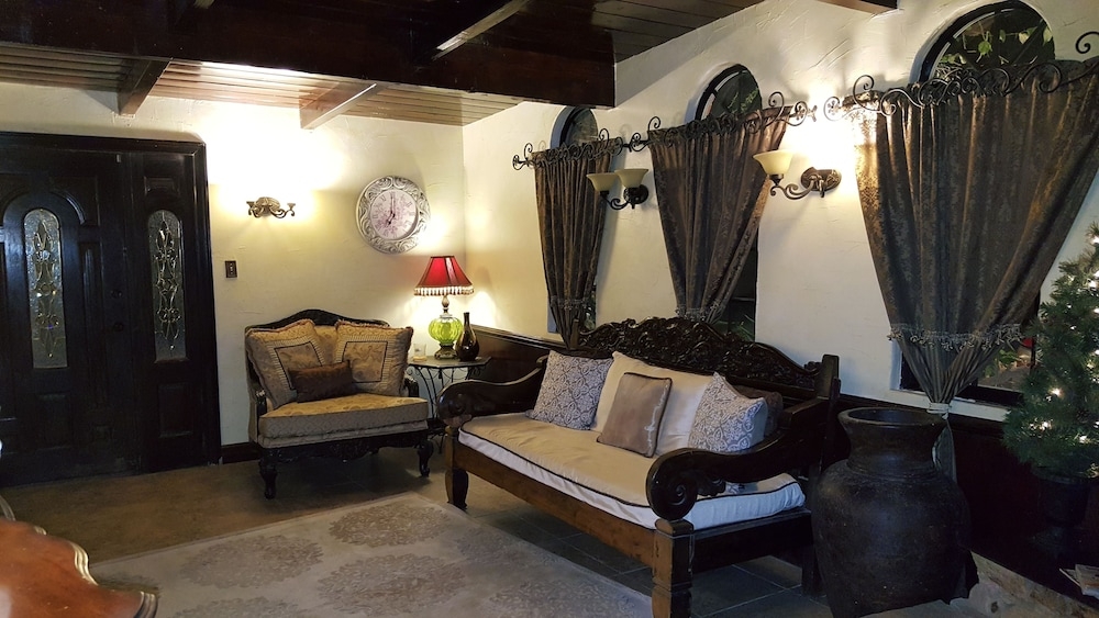 로비 좌석 공간