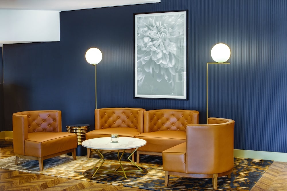 로비 좌석 공간