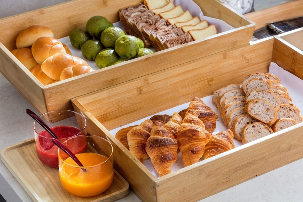 뷔페 아침 식사