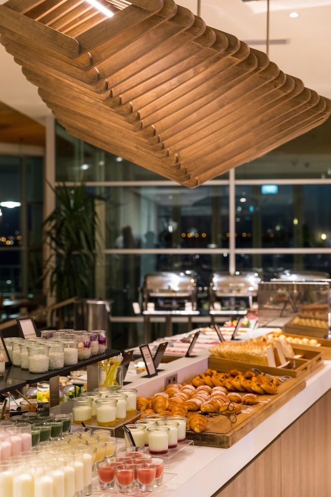 뷔페 아침 식사