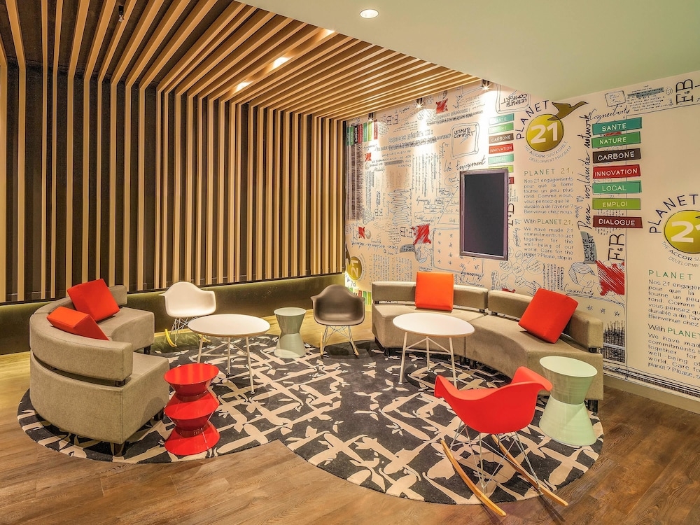 로비 좌석 공간