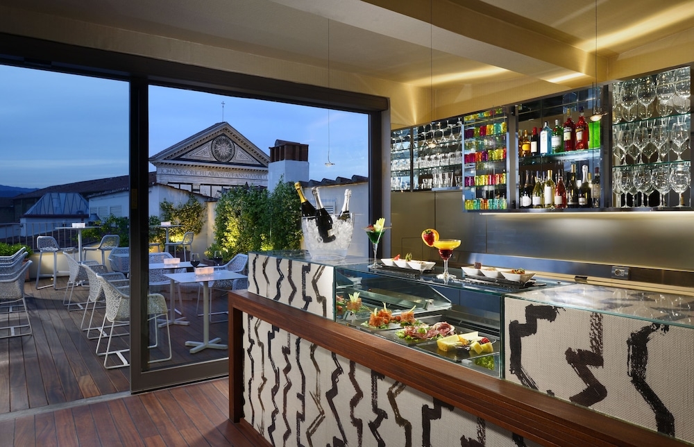 바(숙박 시설 내)