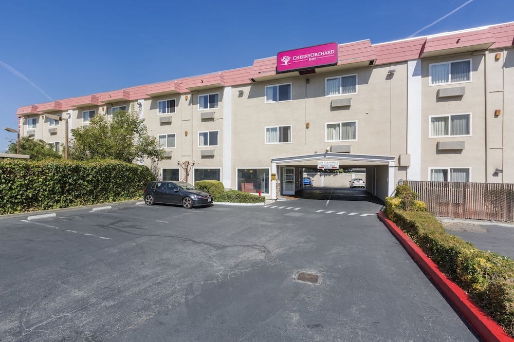 숙박 시설 정면